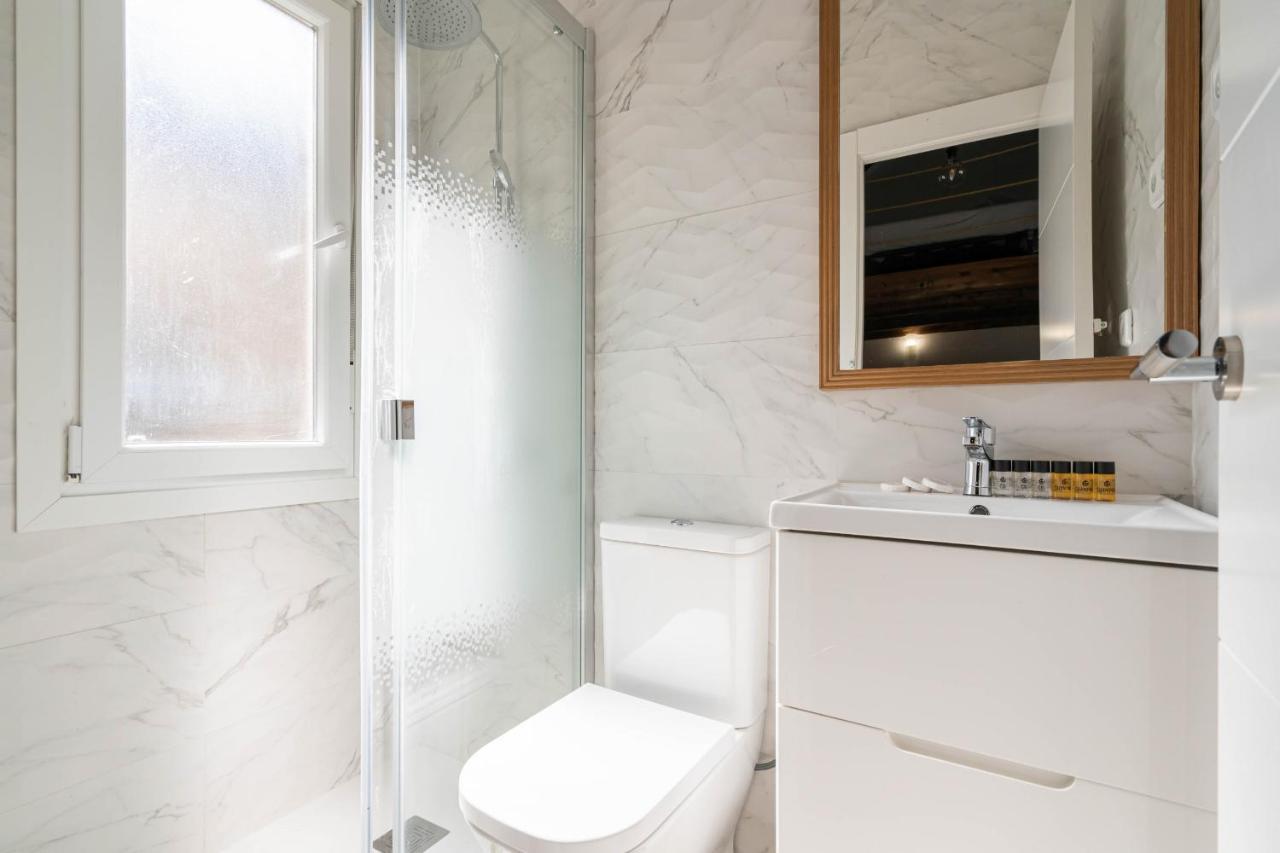 Apartamento Reformado En El Centro Con Dos Habitaciones Alquiler Temporal Madrid Esterno foto